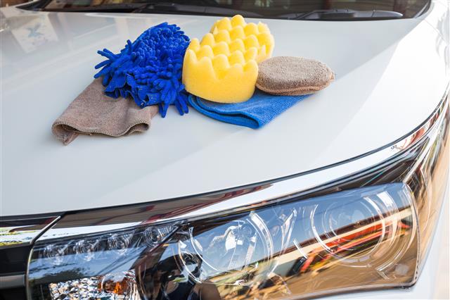 Most Popular Car Cleaning Accessories Sold at Car Washes in Winter