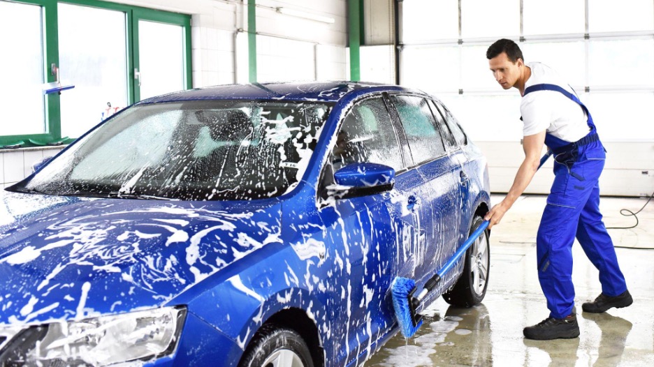 Hand Car Wash vs. Machine Wash